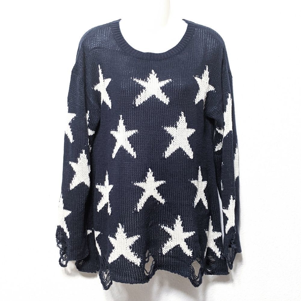 FANTASTIC FAWN Knit Distressed Star Sweater S